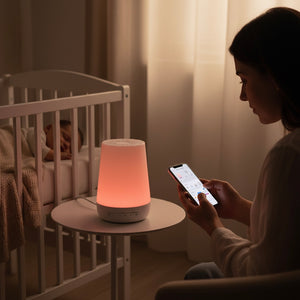 Nidoro Dormi - White Noise Machine met Nachtlamp & App Bediening - Vind de Rust Terug in Jullie Nachten